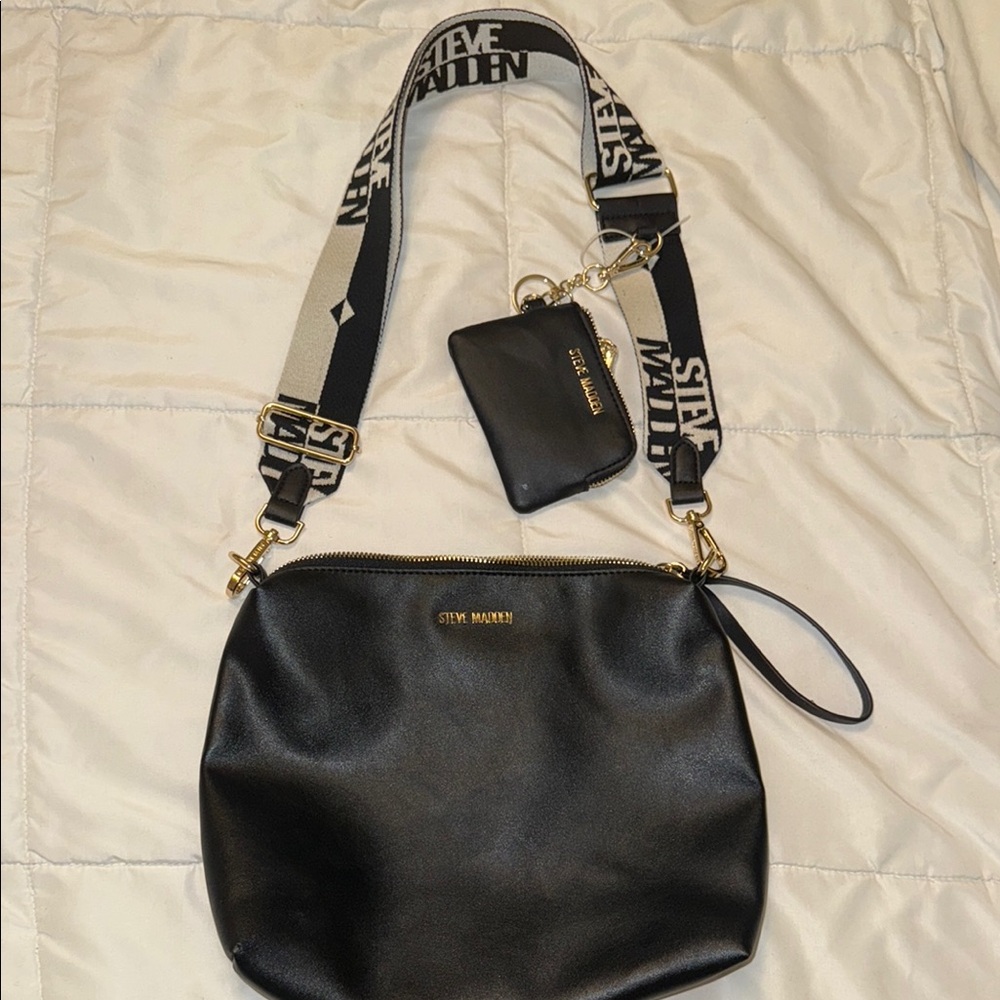 Steve Madden Black Crossbody Bag with Geometric Strap